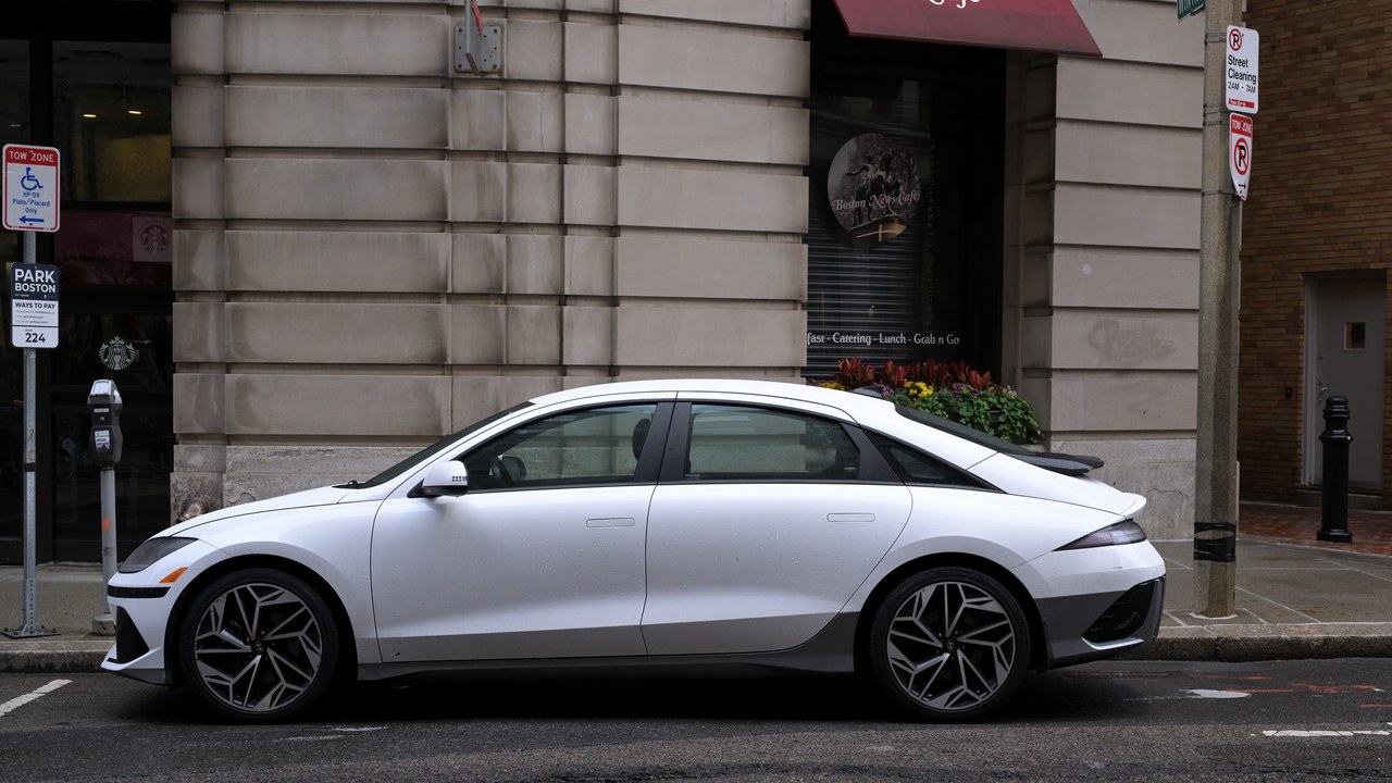 Hyundai Ioniq 6 — Image Credit: 4300streetcar - CC BY 4.0/Wiki Commons