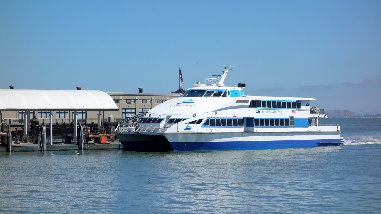 San Francisco Bay Ferry — Image Credit: Daderot - CC0/Wiki Commons