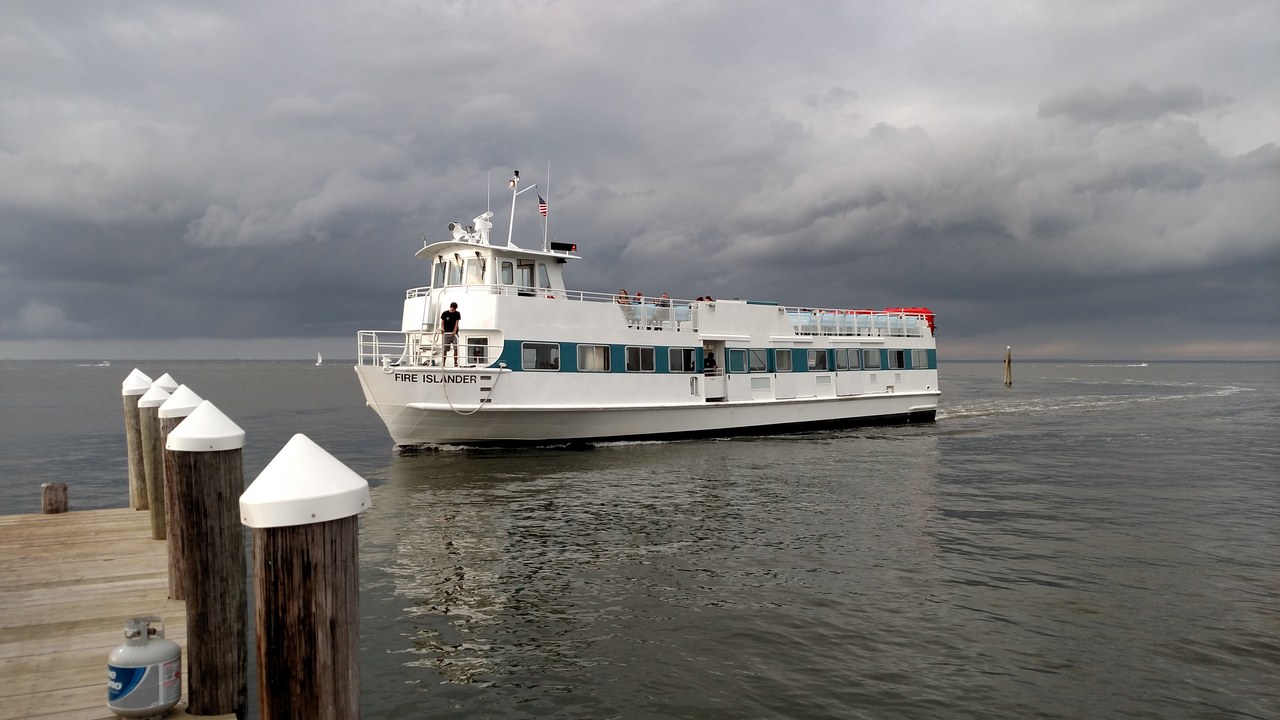 Fire Island Ferries — Image Credit: ContinueWithCaution - CC BY-SA 4.0/Wiki Commons