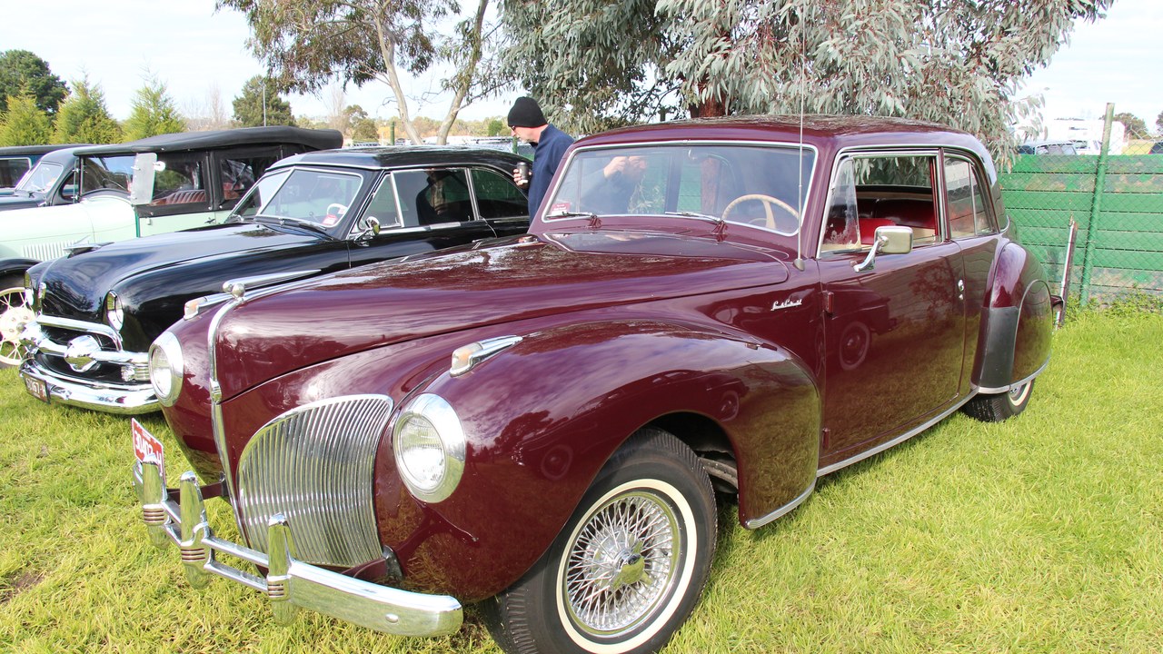 Lincoln Continental (1941) — Image Credit: Sicnag - CC BY 2.0/Wiki Commons