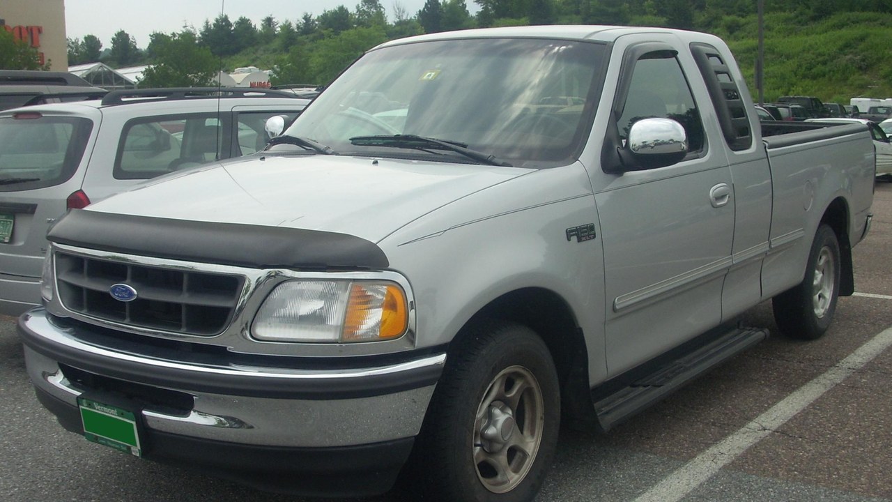 Ford F-150 (1997-2004) — Image Credit: Bull-Doser - Public domain/Wiki Commons