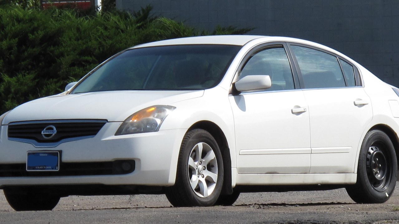 2009 Nissan Altima — Image Credit: Elise240SX - CC BY-SA 4.0/Wiki Commons