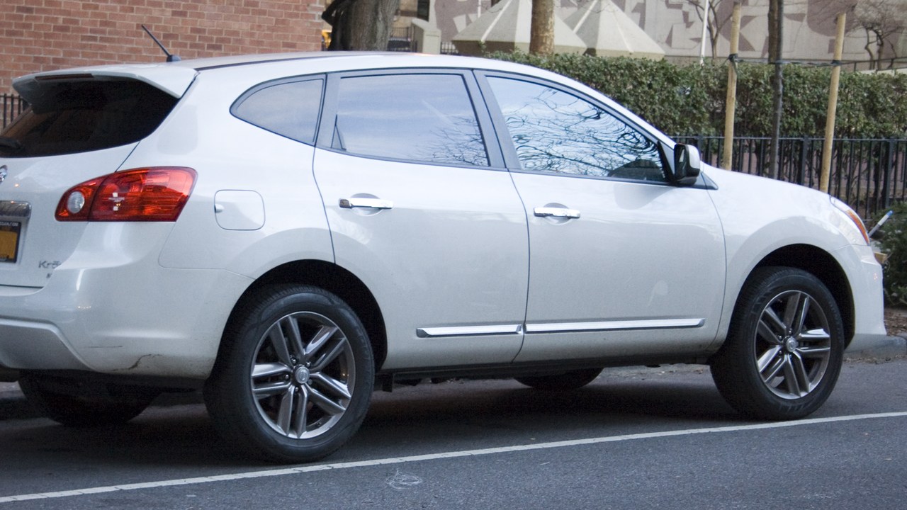 2012 Nissan Rogue — Image Credit: Mr.choppers - CC BY-SA 3.0/Wiki Commons