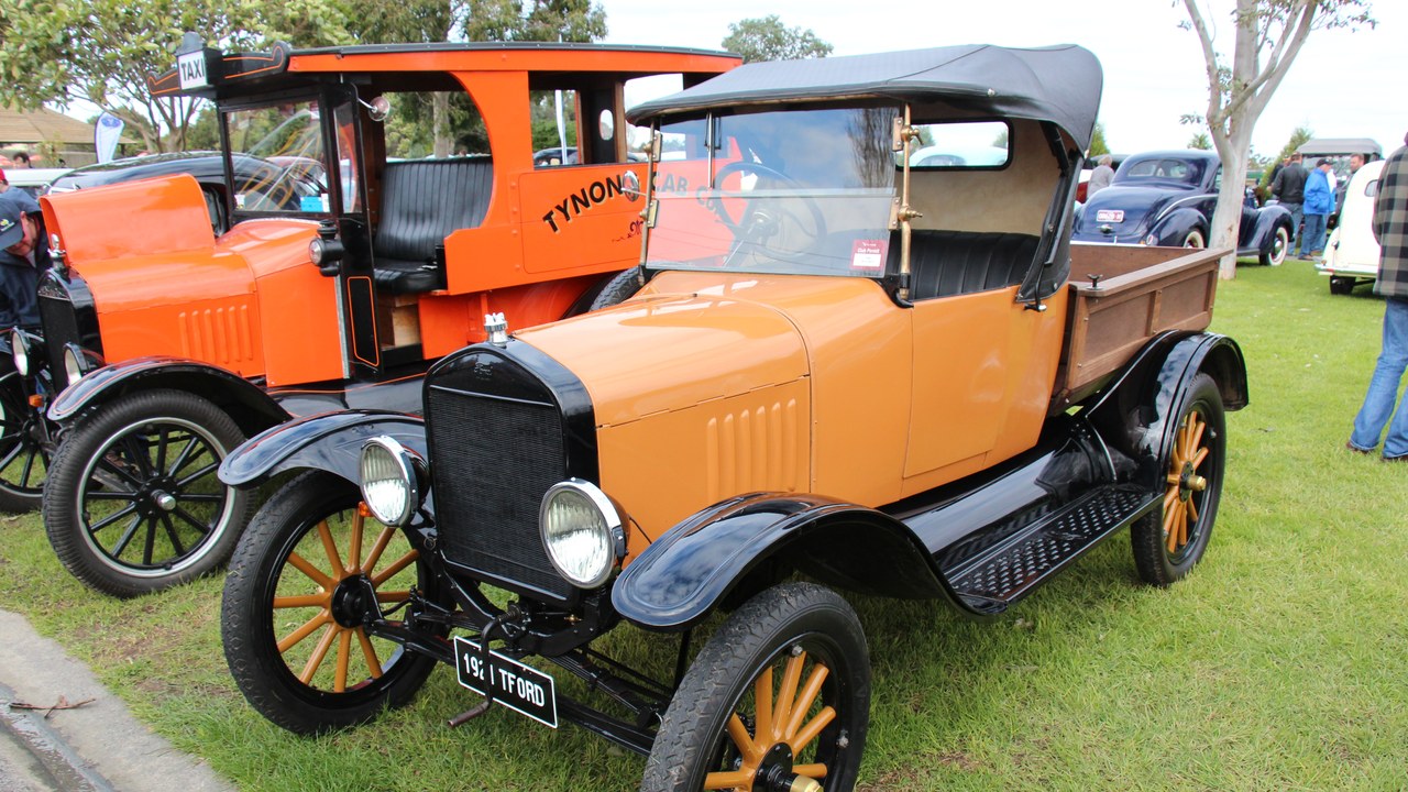 Ford Model T Runabout with pickup body (1925) — Image Credit: Sicnag - CC BY 2.0/Wiki Commons