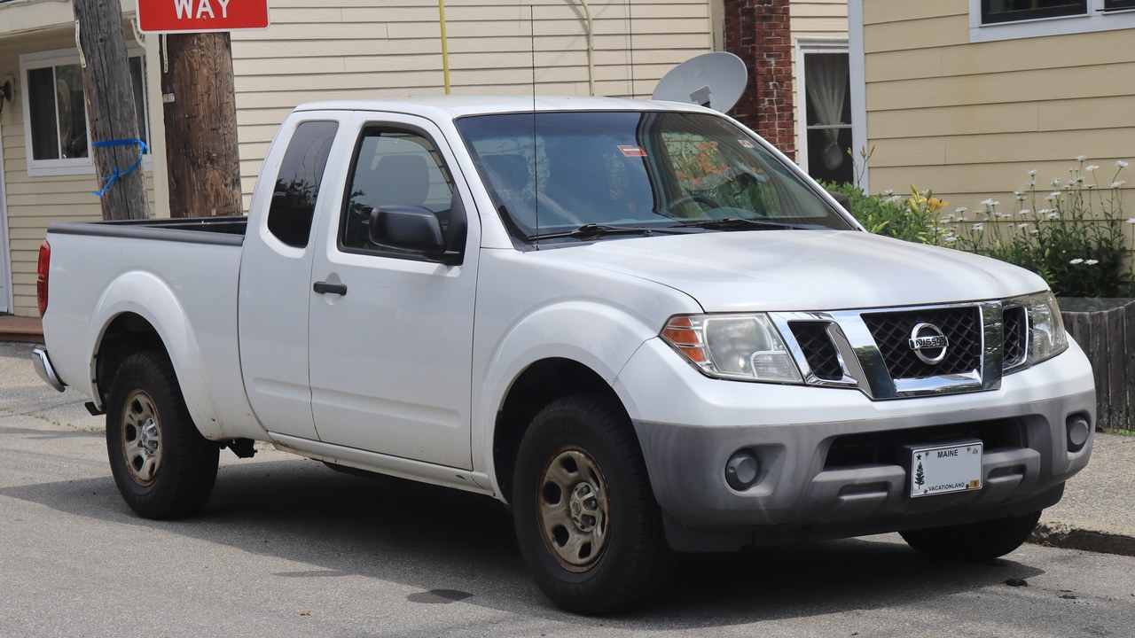 Nissan Frontier (2005) — Image Credit: Cutlass - CC0/Wiki Commons