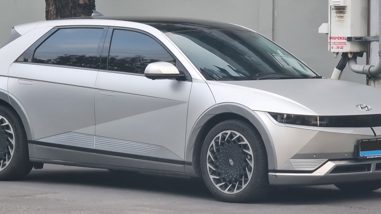 Hyundai Ioniq 5 — Image Credit: Alex Neman - CC BY-SA 4.0/Wiki Commons