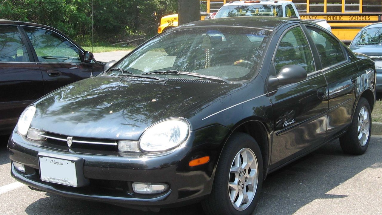 Plymouth Neon (2001) — Image Credit: IFCAR - Public domain/Wiki Commons