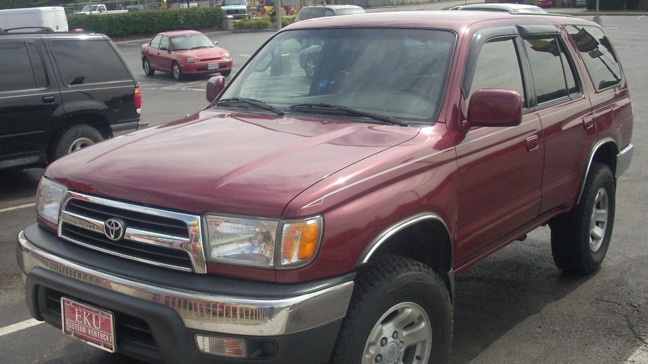 Toyota 4Runner — Image Credit: Bull-Doser - Public domain/Wiki Commons