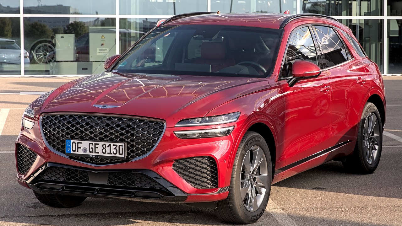 Genesis GV70 (2022) — Image Credit: Alexander Migl - CC BY-SA 4.0/Wiki Commons