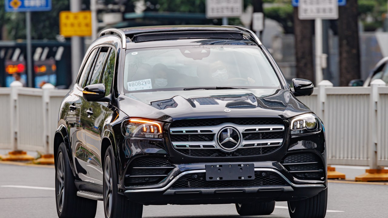 Mercedes-Benz GLS — Image Credit: Dinkun Chen - CC BY-SA 4.0/Wiki Commons