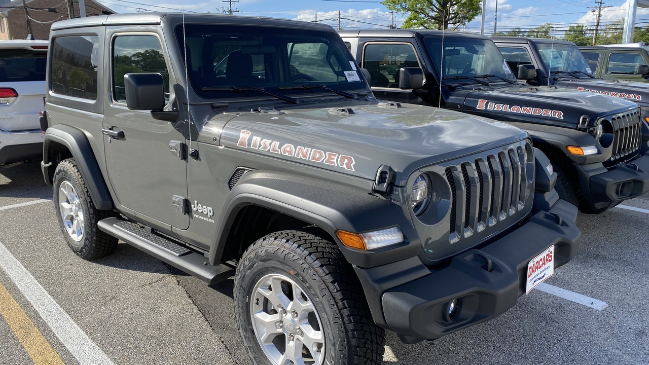 Jeep Wrangler — Image Credit: CZmarlin — Christopher Ziemnowicz — photo credit is required - CC BY-SA 4.0/Wiki Commons