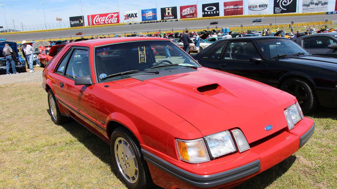 Ford Mustang SVO — Image Credit: Sicnag - CC BY 2.0/Wiki Commons