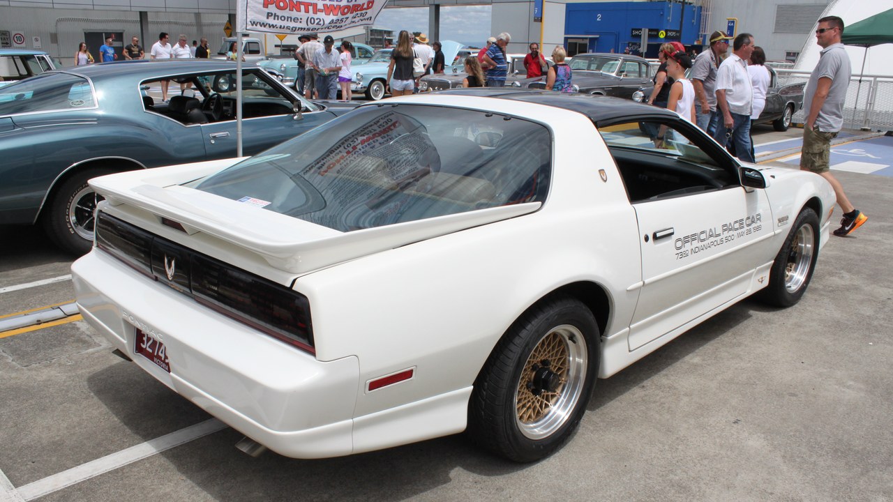 Pontiac Trans Am 20th Anniversary — Image Credit: Jeremy from Sydney, Australia - CC BY 2.0/Wiki Commons