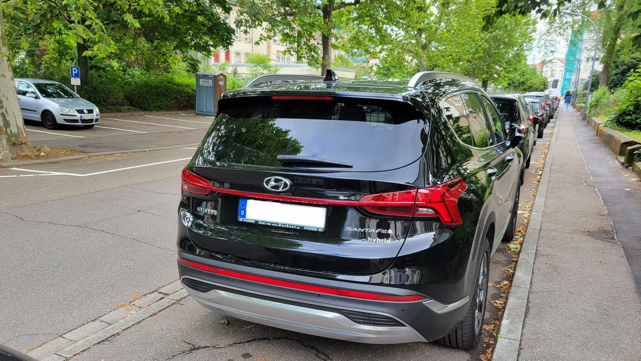 Hyundai Santa Fe — Image Credit: Charles from Port Chester, New York - CC BY 2.0/Wiki Commons