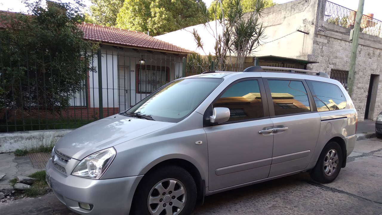 Kia Sedona — Image Credit: Maxi-Napo-99 - CC BY-SA 4.0/Wiki Commons