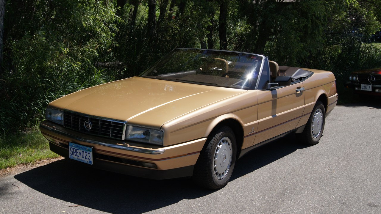Cadillac Allante — Image Credit: Greg Gjerdingen from Willmar, USA - CC BY 2.0/Wiki Commons
