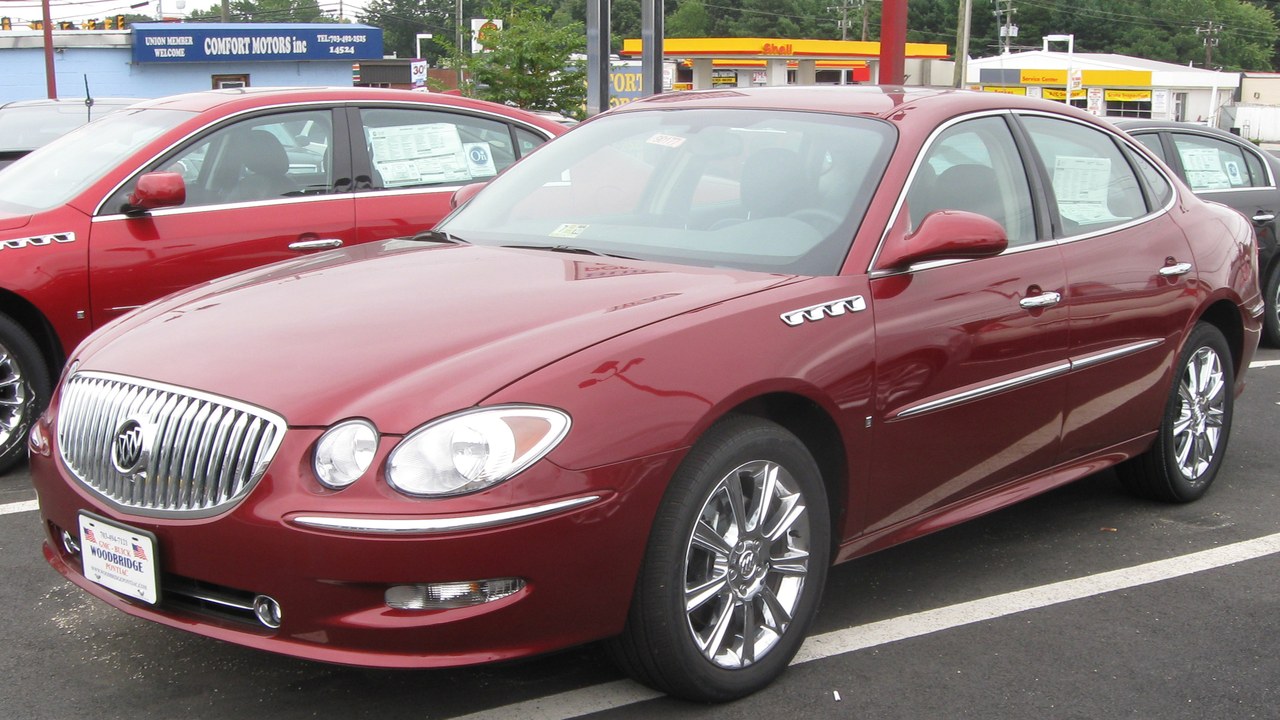 Buick LaCrosse Super — Image Credit: IFCAR - Public domain/Wiki Commons