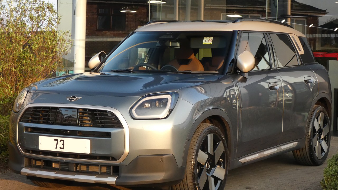 Mini Countryman — Image Credit: Harvey Bold - CC BY 4.0/Wiki Commons