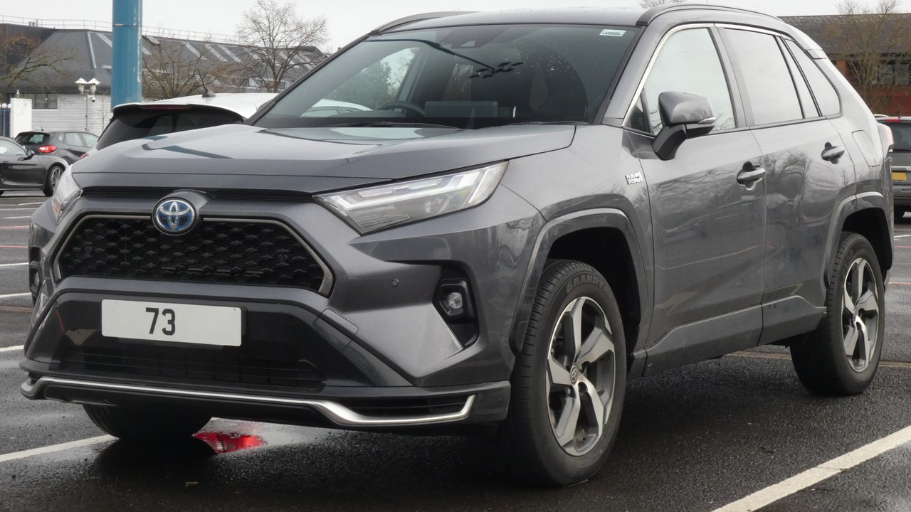Toyota RAV4 — Image Credit: Harvey Bold - CC BY 4.0/Wiki Commons