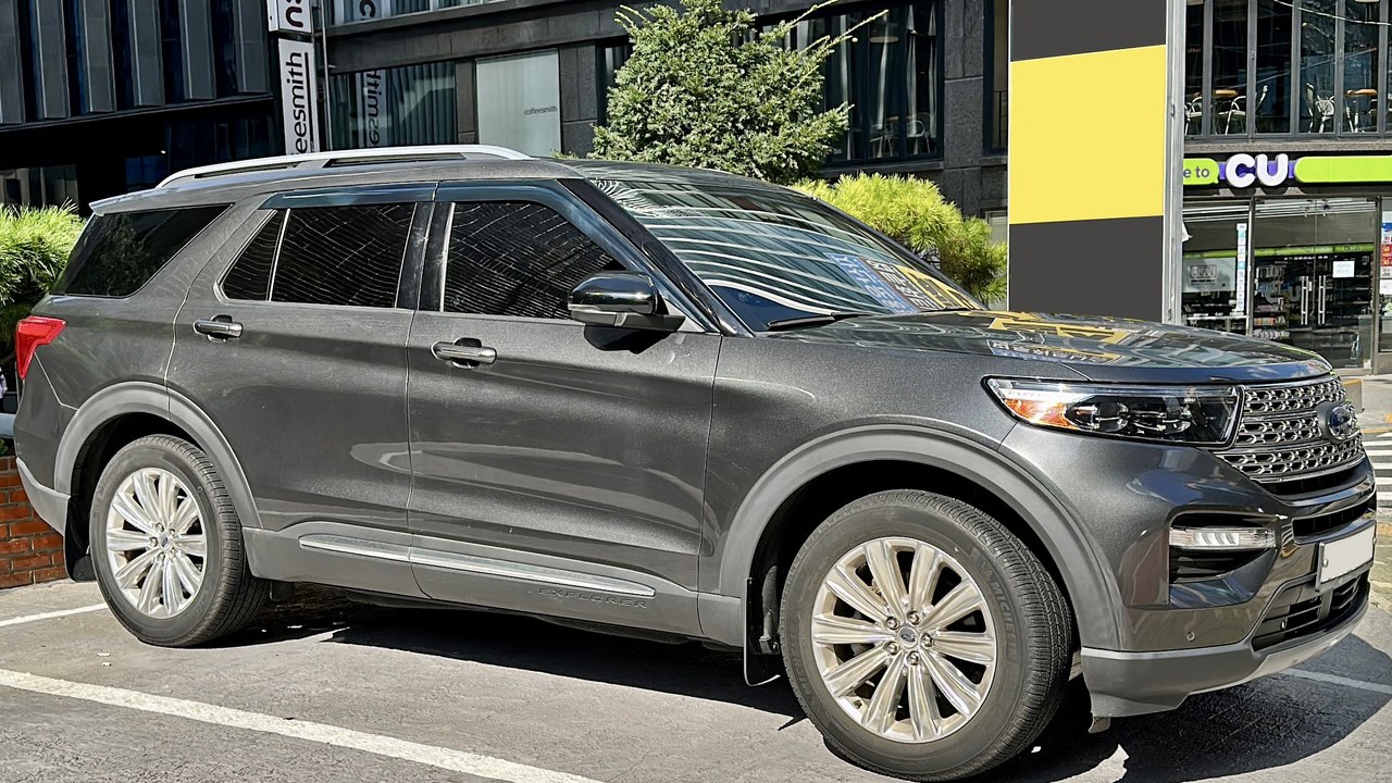 Ford Explorer — Image Credit: Benespit - CC BY-SA 4.0/Wiki Commons