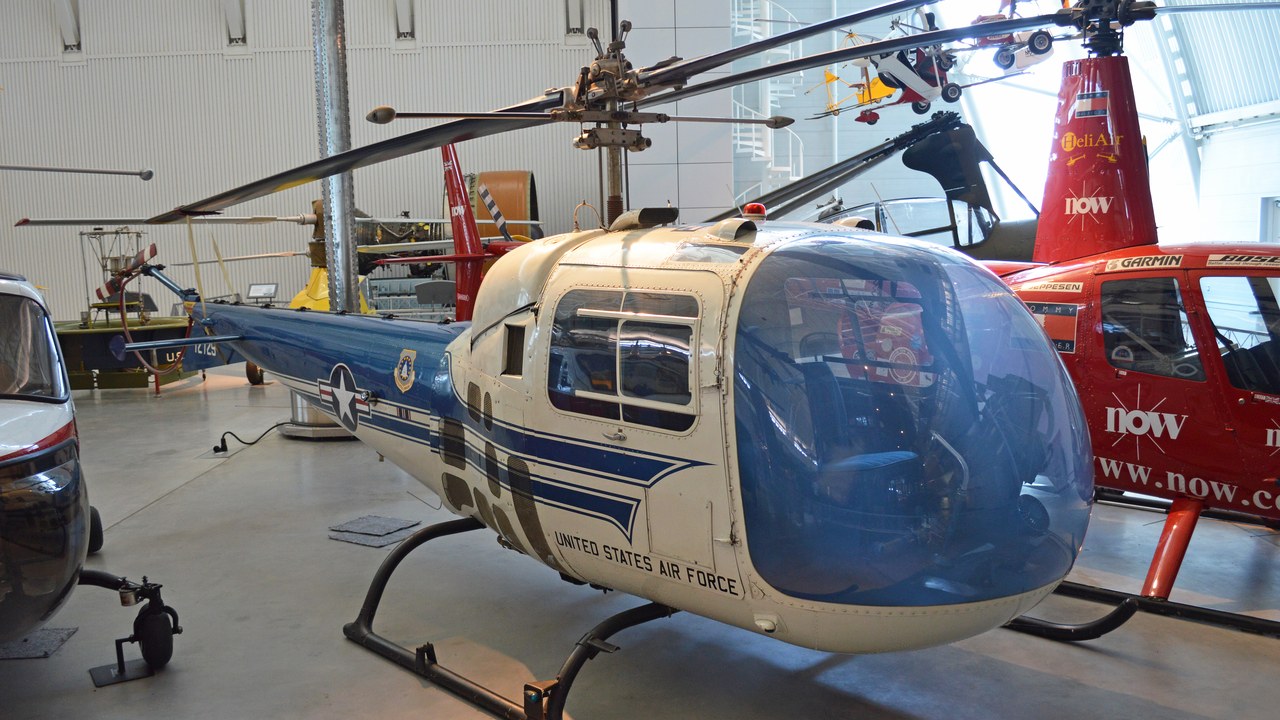 Bell UH-13J Sioux — Image Credit: Alan Wilson from Peterborough, Cambs, UK - CC BY-SA 2.0/Wiki Commons