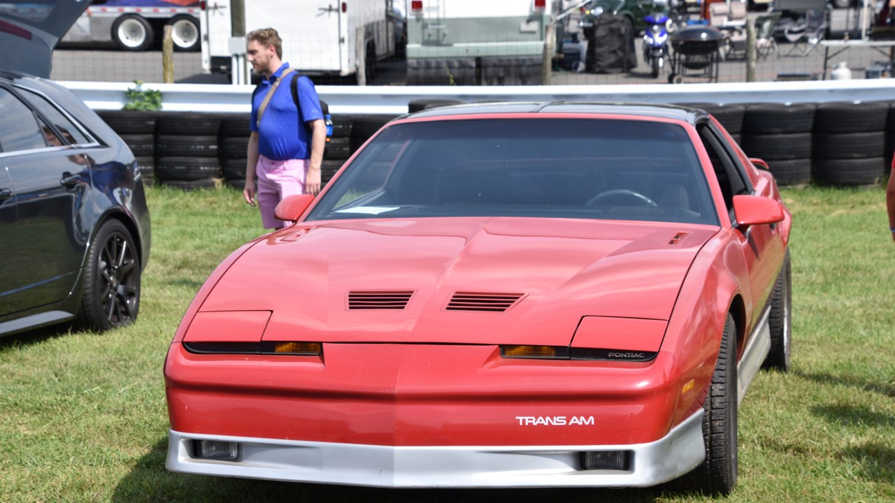 Pontiac Firebird — Image Credit: Charles from Port Chester, New York - CC BY 2.0/Wiki Commons