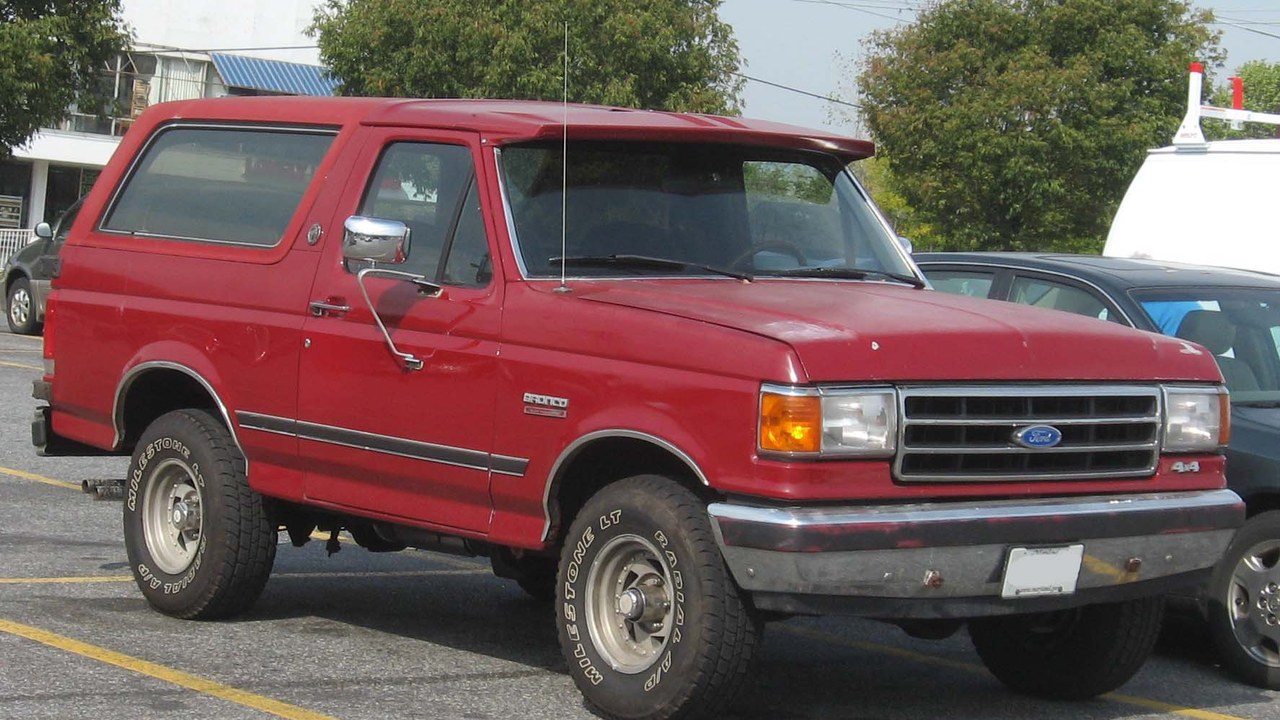 Ford Bronco (1987, fourth generation) — Image Credit: IFCAR - Public domain/Wiki Commons