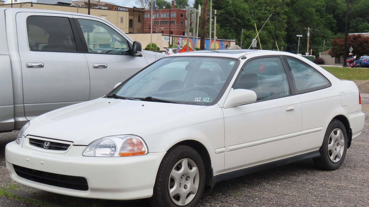 Honda Civic (sixth generation) — Image Credit: MercurySable99 - CC BY-SA 4.0/Wiki Commons