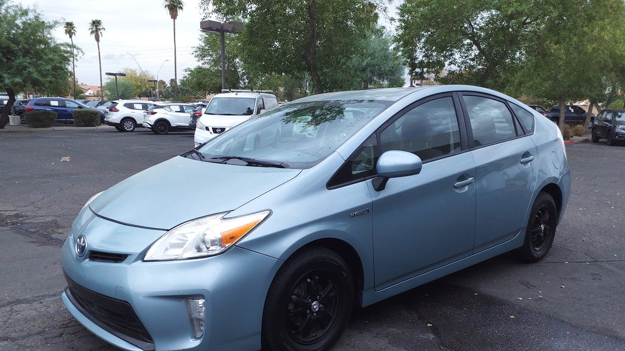 Toyota Prius (third generation) — Image Credit: HJUdall - CC0/Wiki Commons
