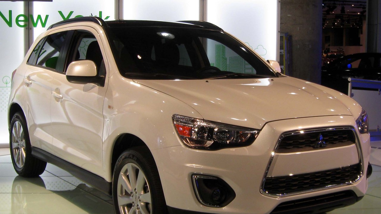 Mitsubishi Outlander Sport — Image Credit: IFCAR - Public domain/Wiki Commons