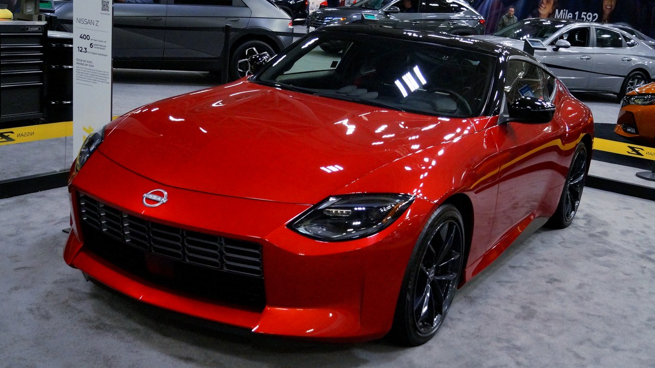 Nissan Z — Image Credit: Greg Gjerdingen from Willmar, USA - CC BY 2.0/Wiki Commons