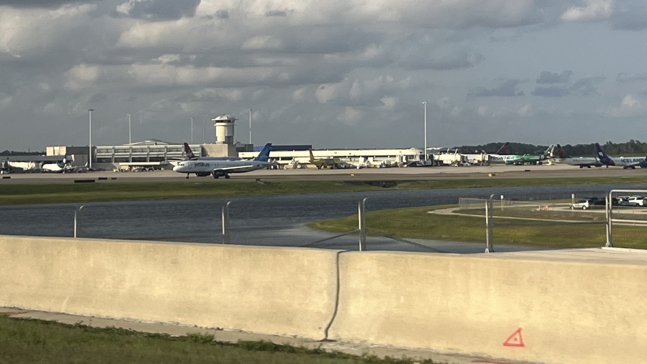 Orlando International — Image Credit: Benoît Prieur - CC0/Wiki Commons