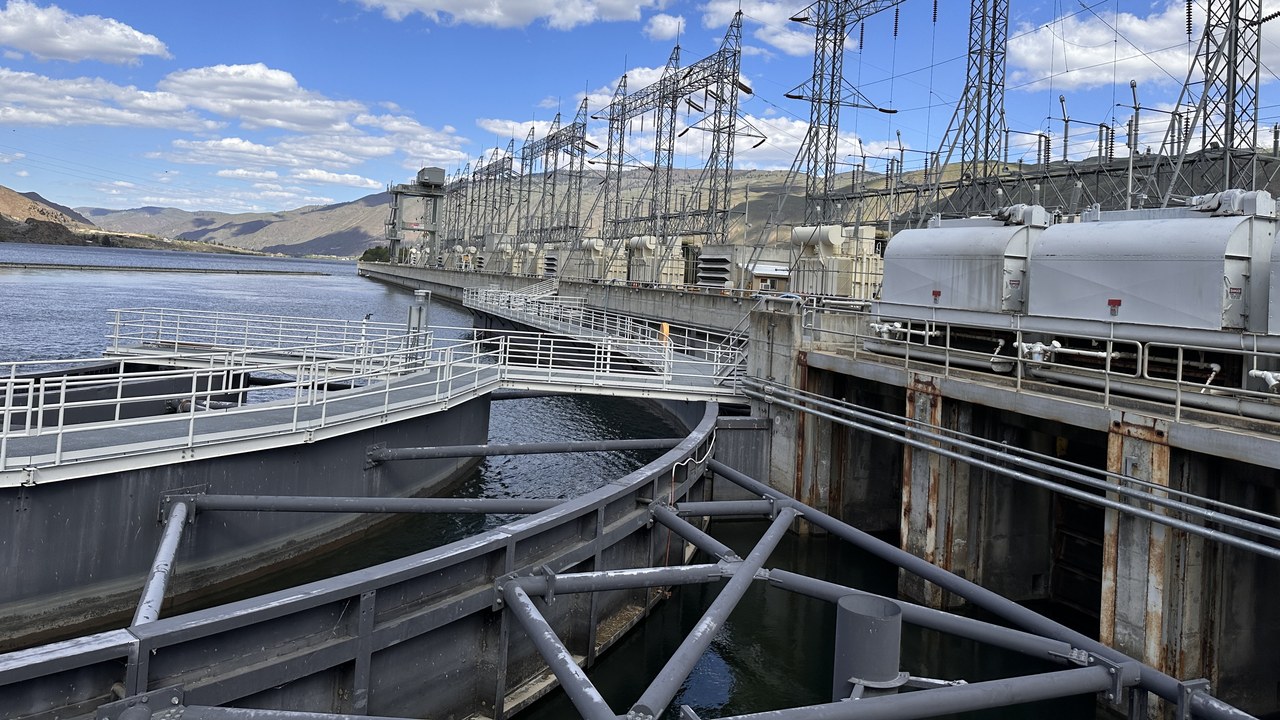 Rocky Reach Dam — Image Credit: Nadine Pavlov - CC BY-SA 4.0/Wiki Commons