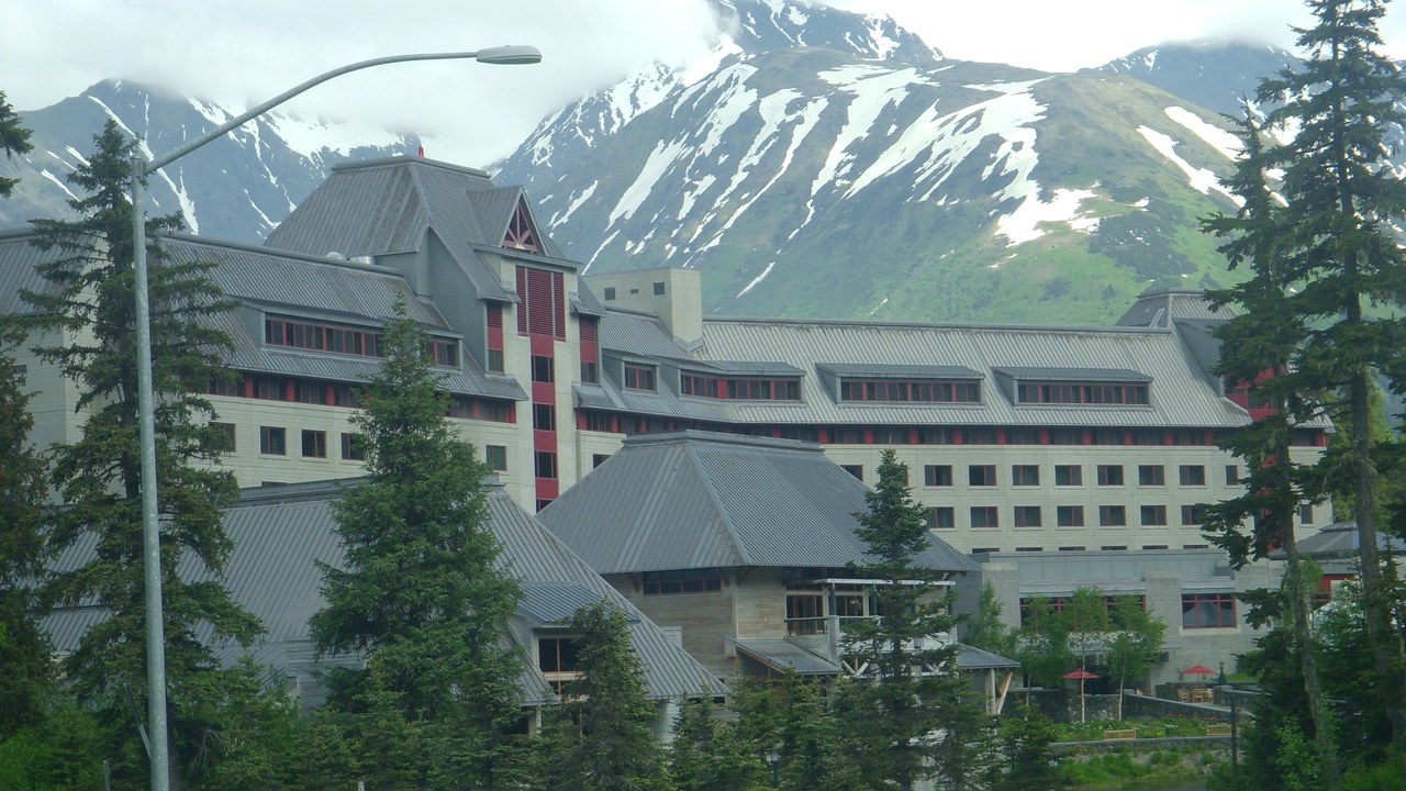 Alyeska Resort — Image Credit: Eric Goedtel - Public domain/Wiki Commons