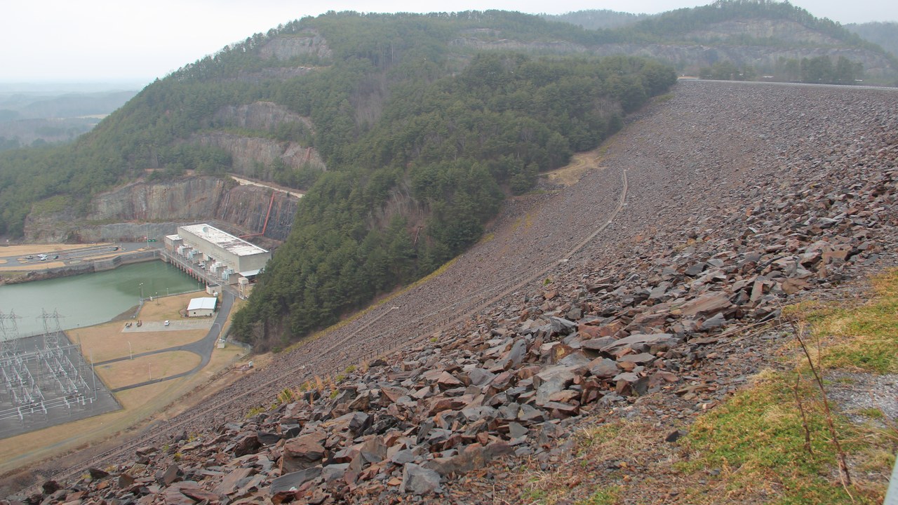 Carters Dam — Image Credit: Thomson M - CC BY 3.0/Wiki Commons