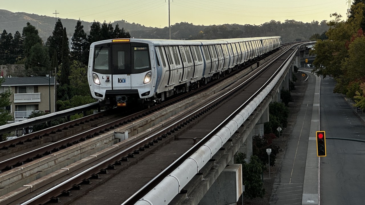Bay Area Rapid Transit — Image Credit: InvadingInvader - CC BY-SA 4.0/Wiki Commons