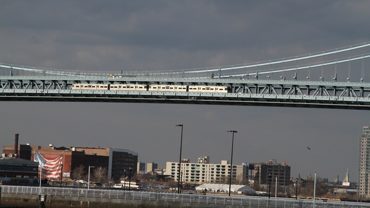 PATCO Speedline — Image Credit: Jim - CC BY 2.0/Wiki Commons