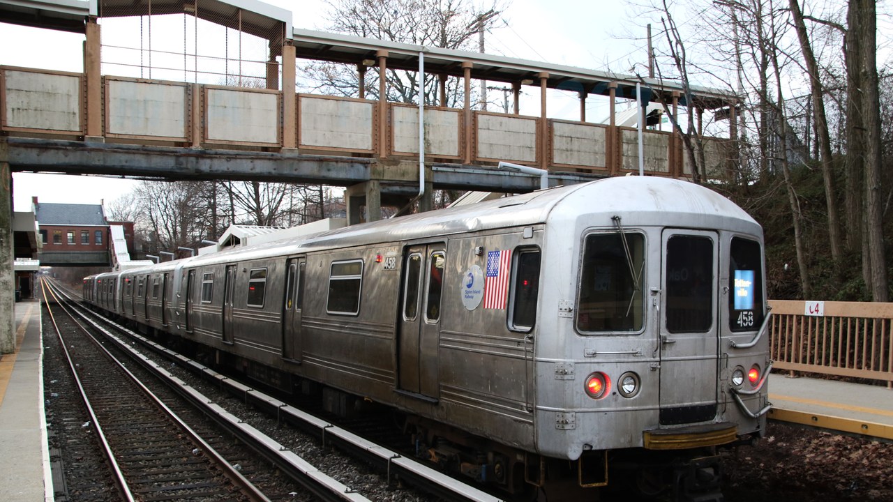 Staten Island Railway — Image Credit: Mtattrain - CC BY-SA 4.0/Wiki Commons
