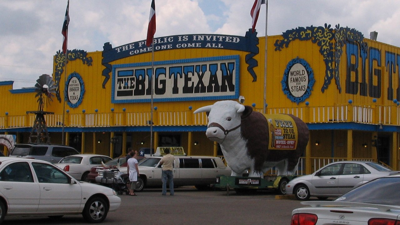 Big Texan Steak Ranch — Image Credit: Who What Where Nguyen Why a/k/a Anonymous Cow - CC BY-SA 3.0/Wiki Commons