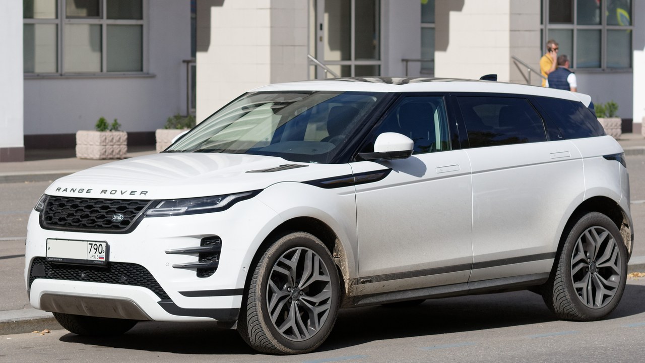 Land Rover Range Rover Evoque — Image Credit: Retired electrician - CC0/Wiki Commons