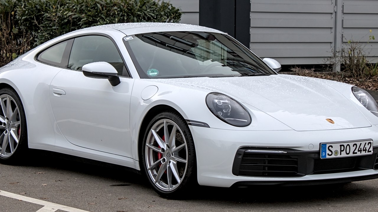 Porsche 911 Carrera — Image Credit: Alexander Migl - CC BY-SA 4.0/Wiki Commons