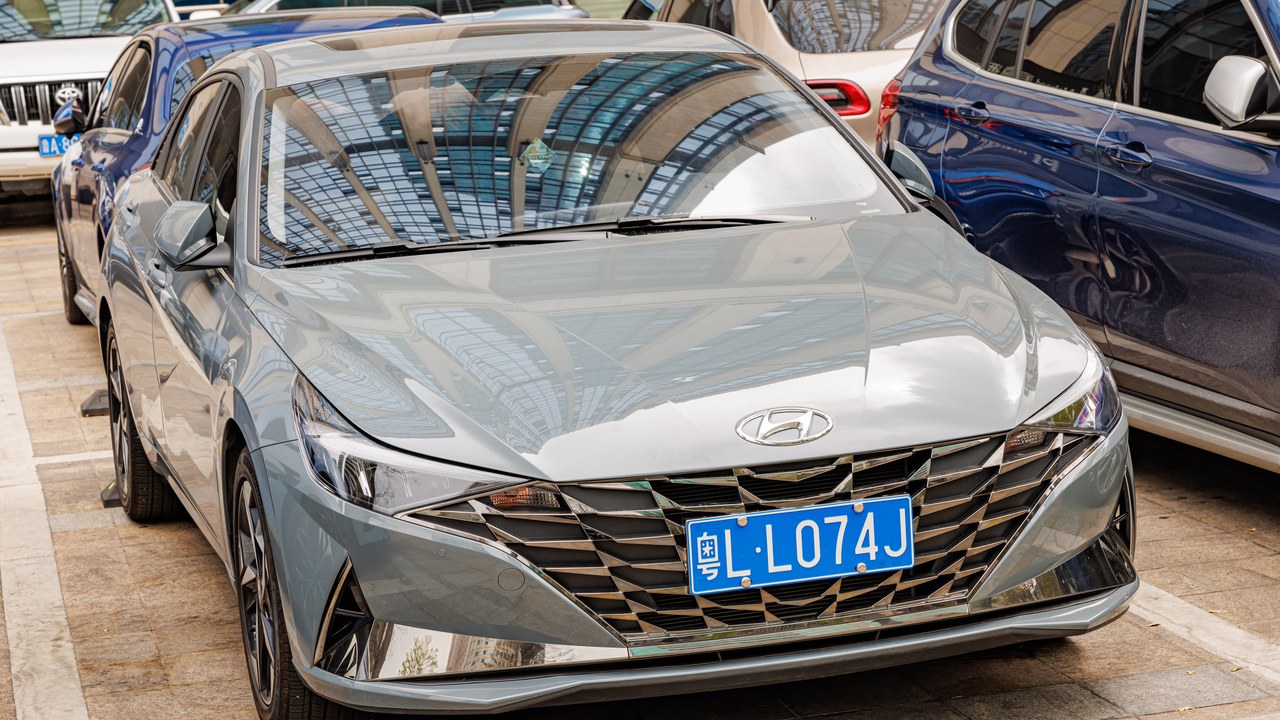 Hyundai Elantra — Image Credit: Dinkun Chen - CC BY-SA 4.0/Wiki Commons