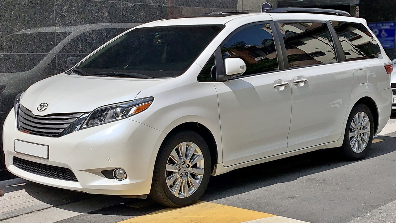 Toyota Sienna — Image Credit: Benespit - CC BY-SA 4.0/Wiki Commons