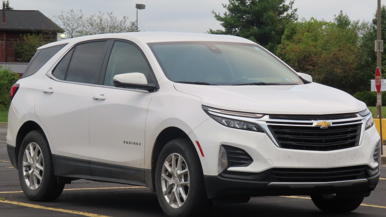 Chevrolet Equinox — Image Credit: MercurySable99 - CC BY-SA 4.0/Wiki Commons