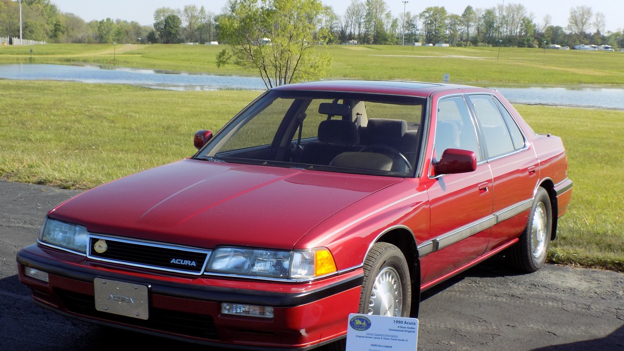 Acura Legend — Image Credit: Greg Gjerdingen - CC BY 2.0/Wiki Commons