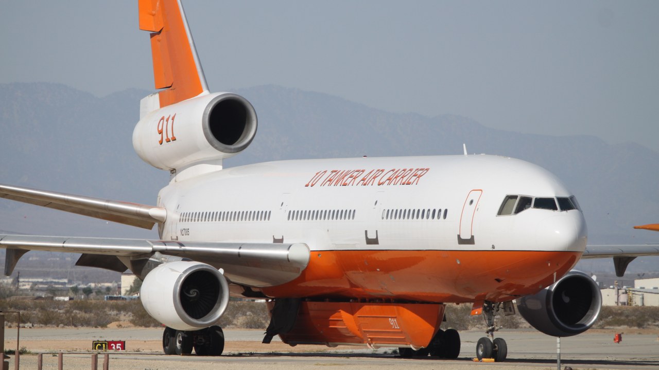 McDonnell Douglas DC-10 airtanker — Image Credit: Aeroprints.com - CC BY-SA 3.0/Wiki Commons