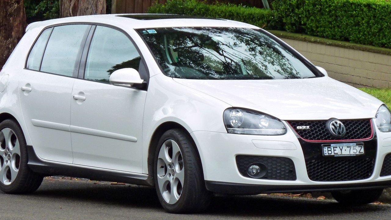 Volkswagen GTI (2007-2009) — Image Credit: OSX - Public domain/Wiki Commons