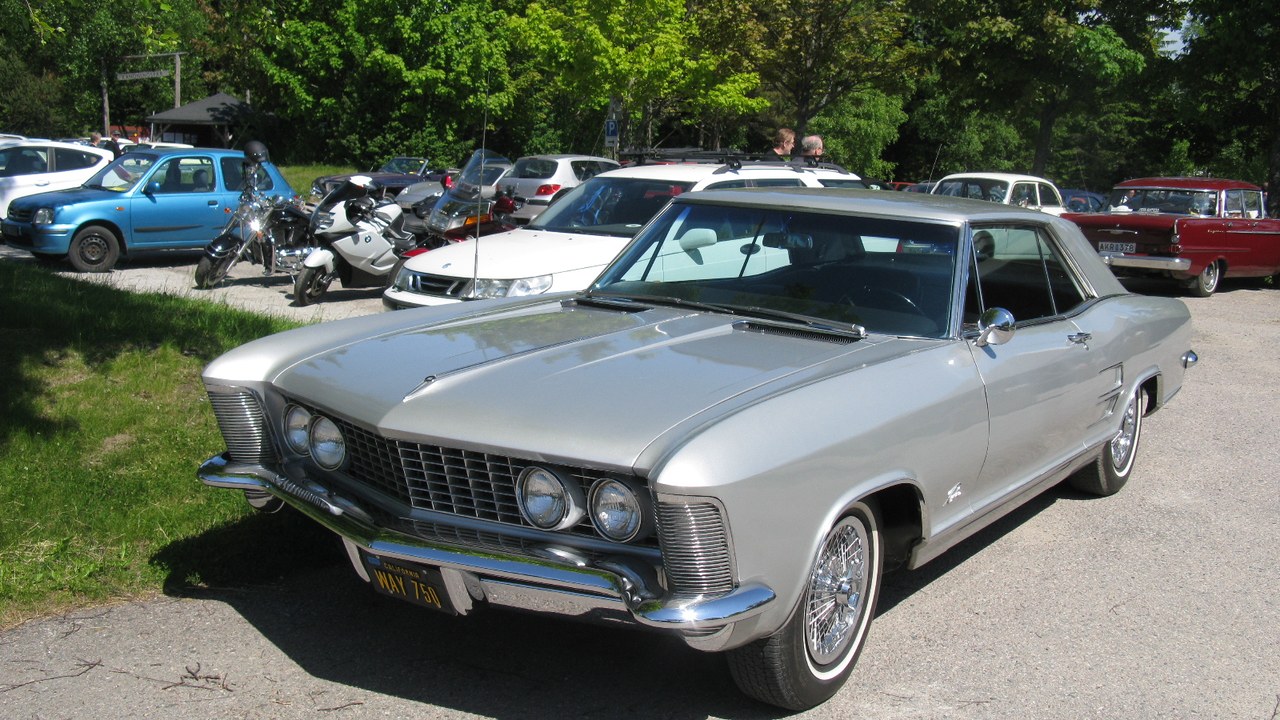 Buick Riviera (1963) — Image Credit: nakhon100 - CC BY 2.0/Wiki Commons