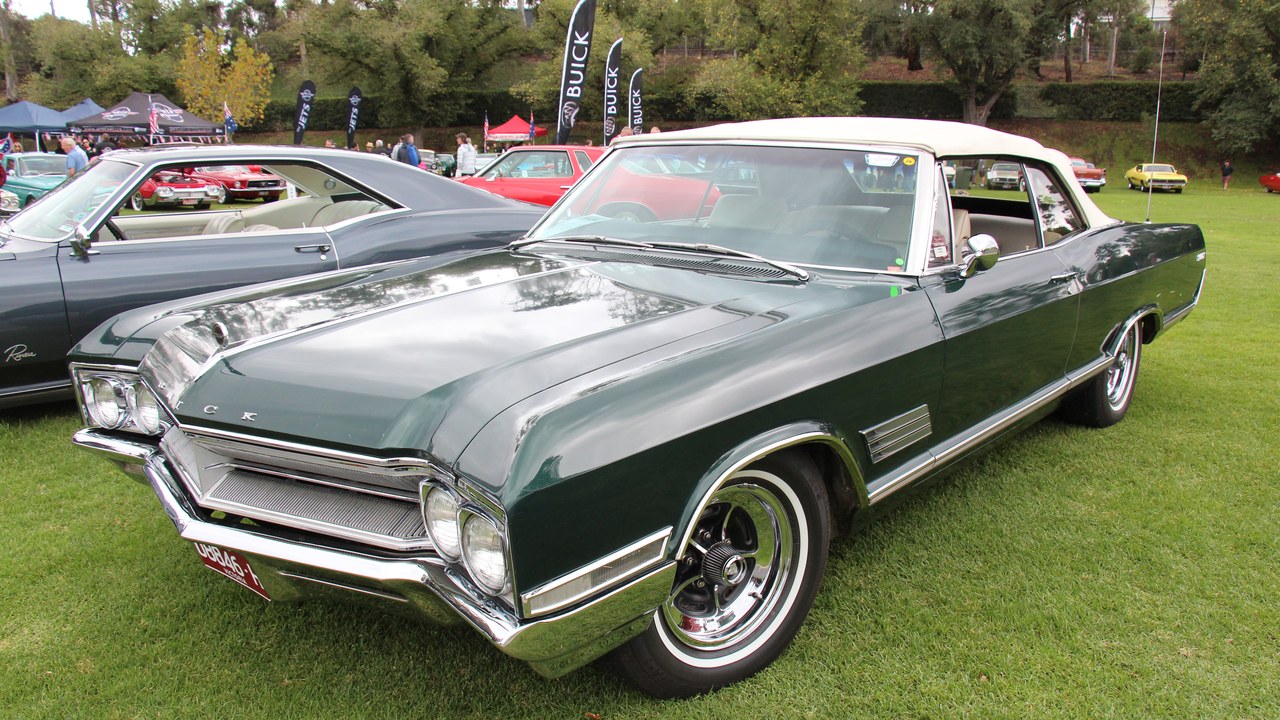 Buick Wildcat Gran Sport (1966) — Image Credit: Sicnag - CC BY 2.0/Wiki Commons