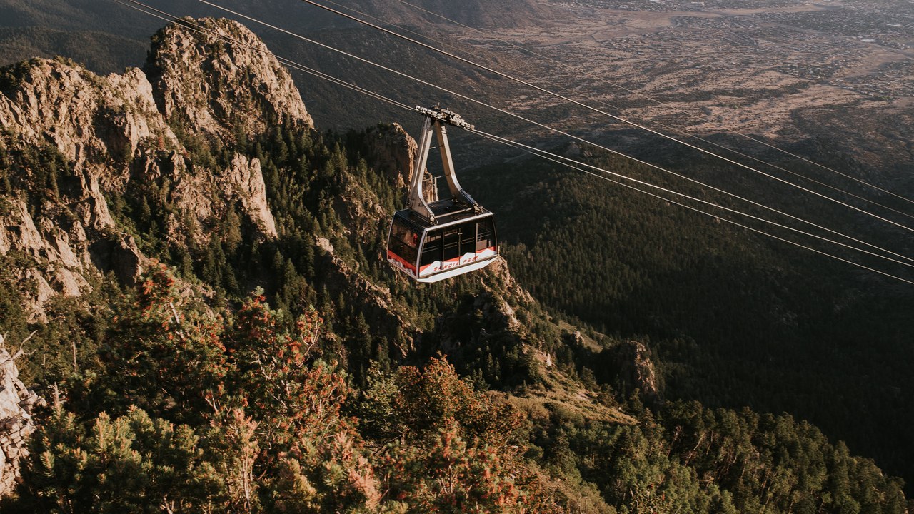 Sandia Peak Tramway — Image Credit: AnnaCummingsPhotography - CC BY-SA 4.0/Wiki Commons